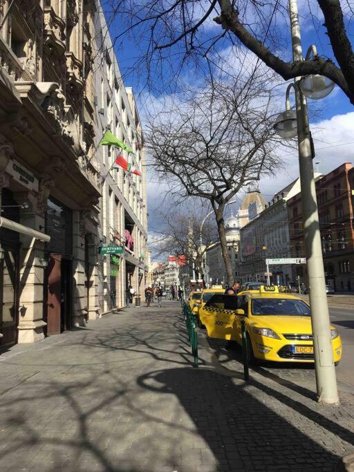 Downtown Island Of Peace By Nw Apartment Budapest Exterior photo