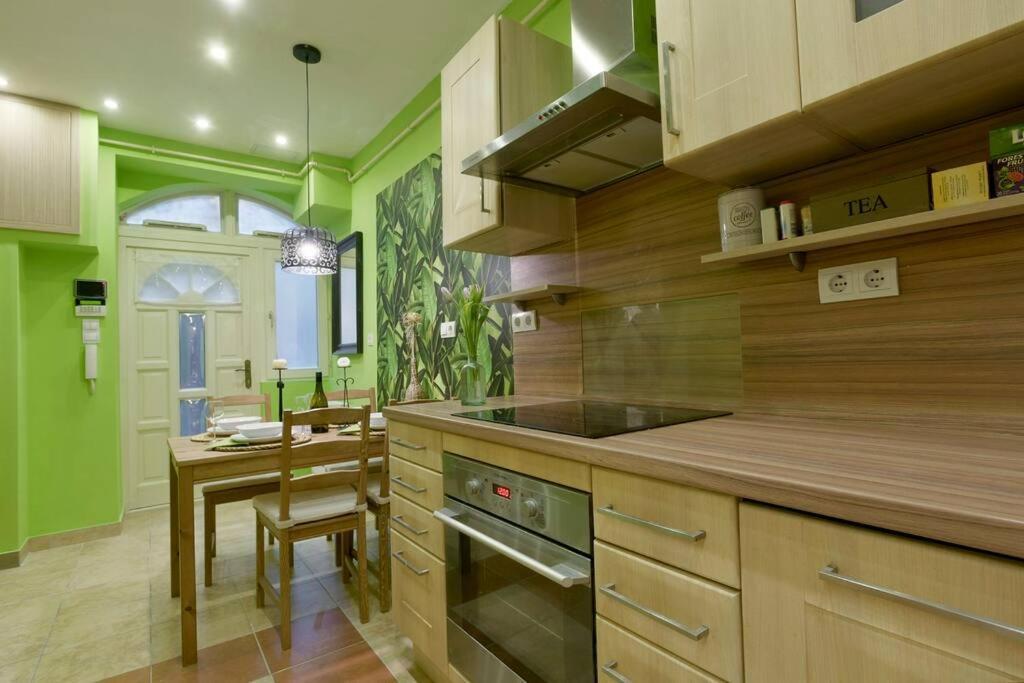 Downtown Island Of Peace By Nw Apartment Budapest Exterior photo